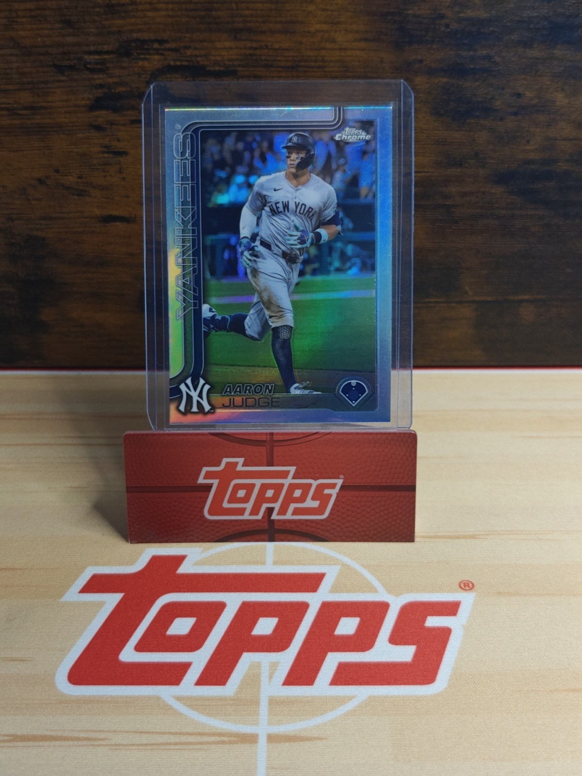 2025 Topps Chrome #99 Aaron Judge Image Variation SP New York Yankees