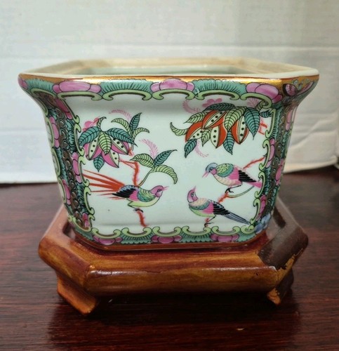 Rare Rectangular 19th Century Chinese Export Famille Rose Jardinière With Stand - Picture 2 of 9
