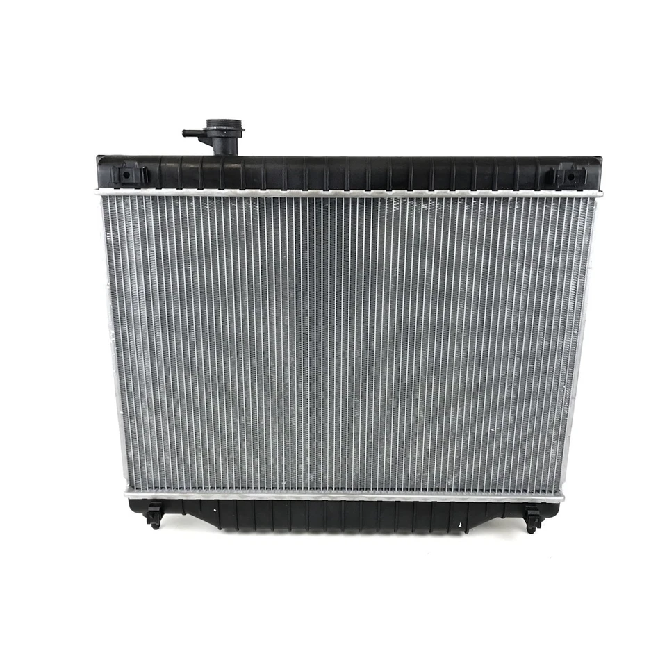 Radiador CSF 3107 para Chevy Olds Chevrolet Trailblazer GMC Envoy Saab 9-7x Isuzu Foto 2 de 4