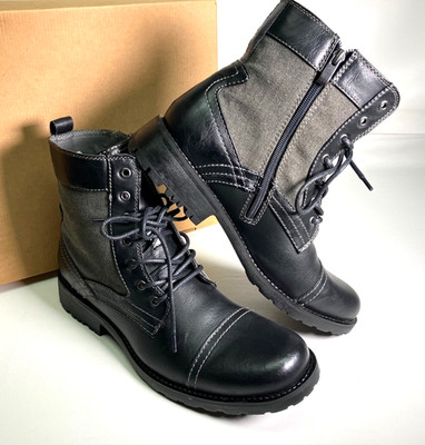 Steve Madden Men display picture 2