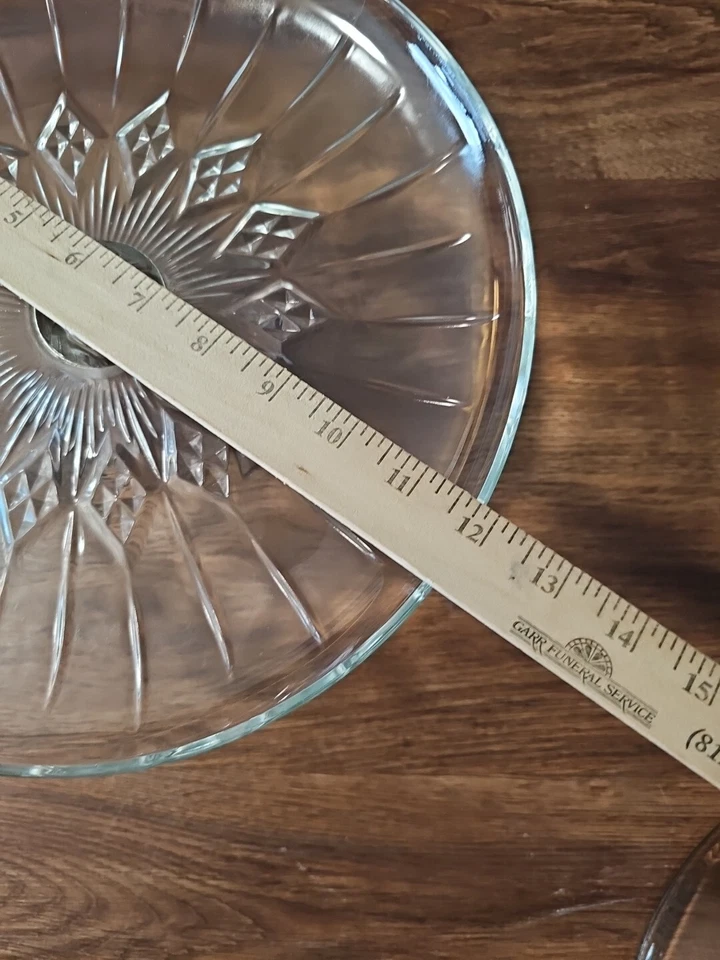De colección. Soporte para Pasteles de Vidrio Transparente con Pedestal, Patrón Starburst, Punzón, Cúpula L Foto 3 de 4
