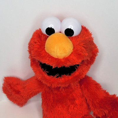 Sesame Street Hasbro Tickle Me Elmo 15'' Plush 2016 Talking & Vibrating Toy