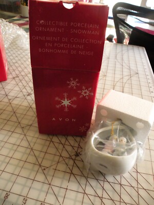 VTG AVON PORCELAIN ORNAMENT SNOWMAN KIDS ICE SKATING CHRISTMAS ...