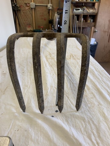 Vintage True Temper 4 Tine Fork Hoe - American Fork & Hoe Co. - Picture 9 of 10