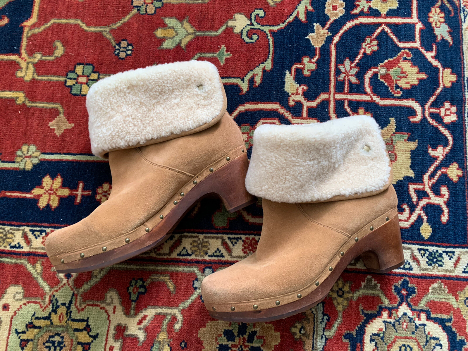 clog boots ugg
