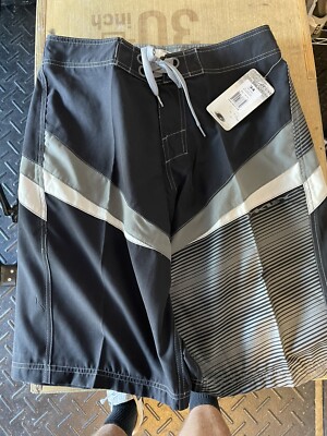 Oakley Oil Filter BoardShort Navy Blue Size 34 new
