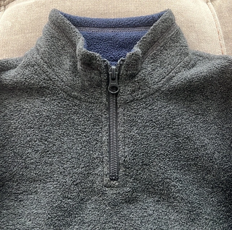 Children’s Place Boys Charcoal Grey Fleece 1/4 Zip Pullover Sweatshirt Size 5T - Image 2 of 4