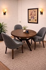 Round Wooden Table/ Would Seat 4/5 People/ Brown/ Living Room/ Kitchen