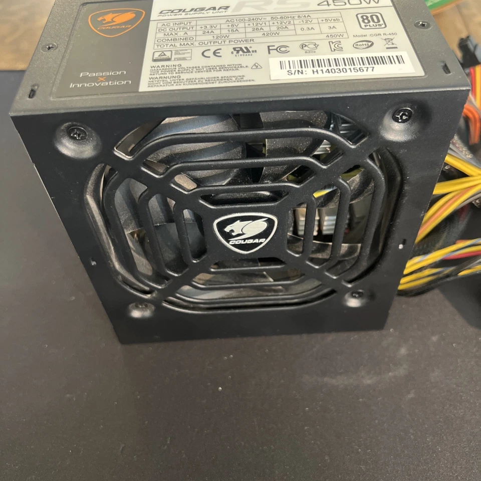 Cougar RS Series 450W Power Supply 80 PLUS Certified - Imagem 3 de 4