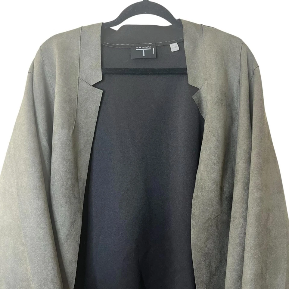 Blazer Abrigo Tahari Carbón Frente Abierto Imitación Cuero Talla 3X Foto 2 de 4