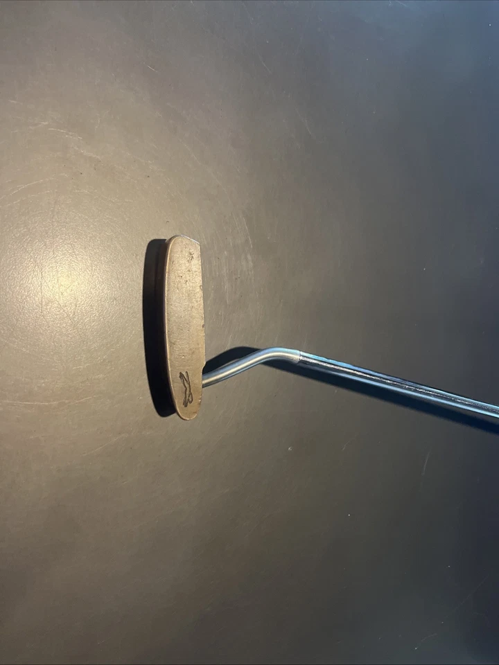 Slazenger Blade Putter Right-Handed, 35-inch LBP1 w/ NEW Super Stroke Grip + HC - Image 3 of 4