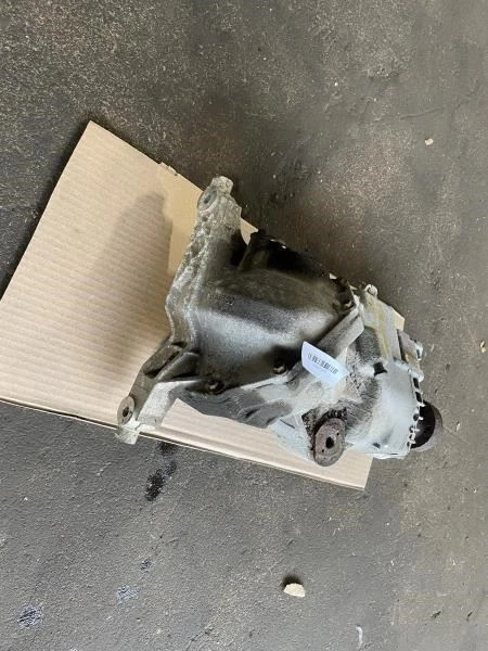 Ford Quintet 2005 2007 eje trasero diferencial portador OEM+ Foto 3 de 4