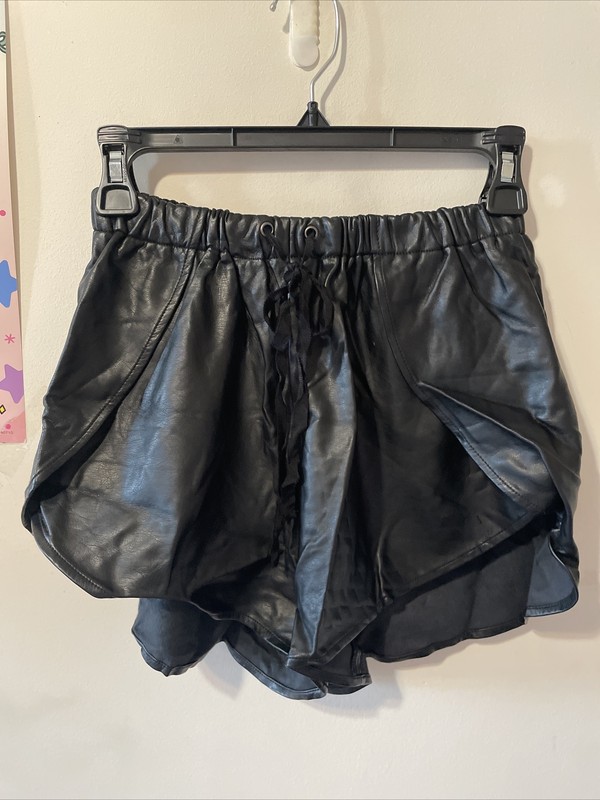 Frankie Shop Pleather Short Size Xs