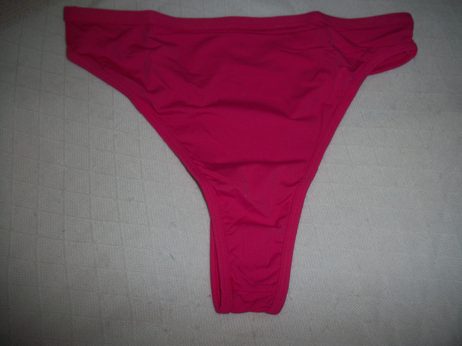 COMFORT CHOICE LADIES  THONG BRIEF PANTY SIZE 7 / LARGE RASPBERRY RED COLOR NWOT