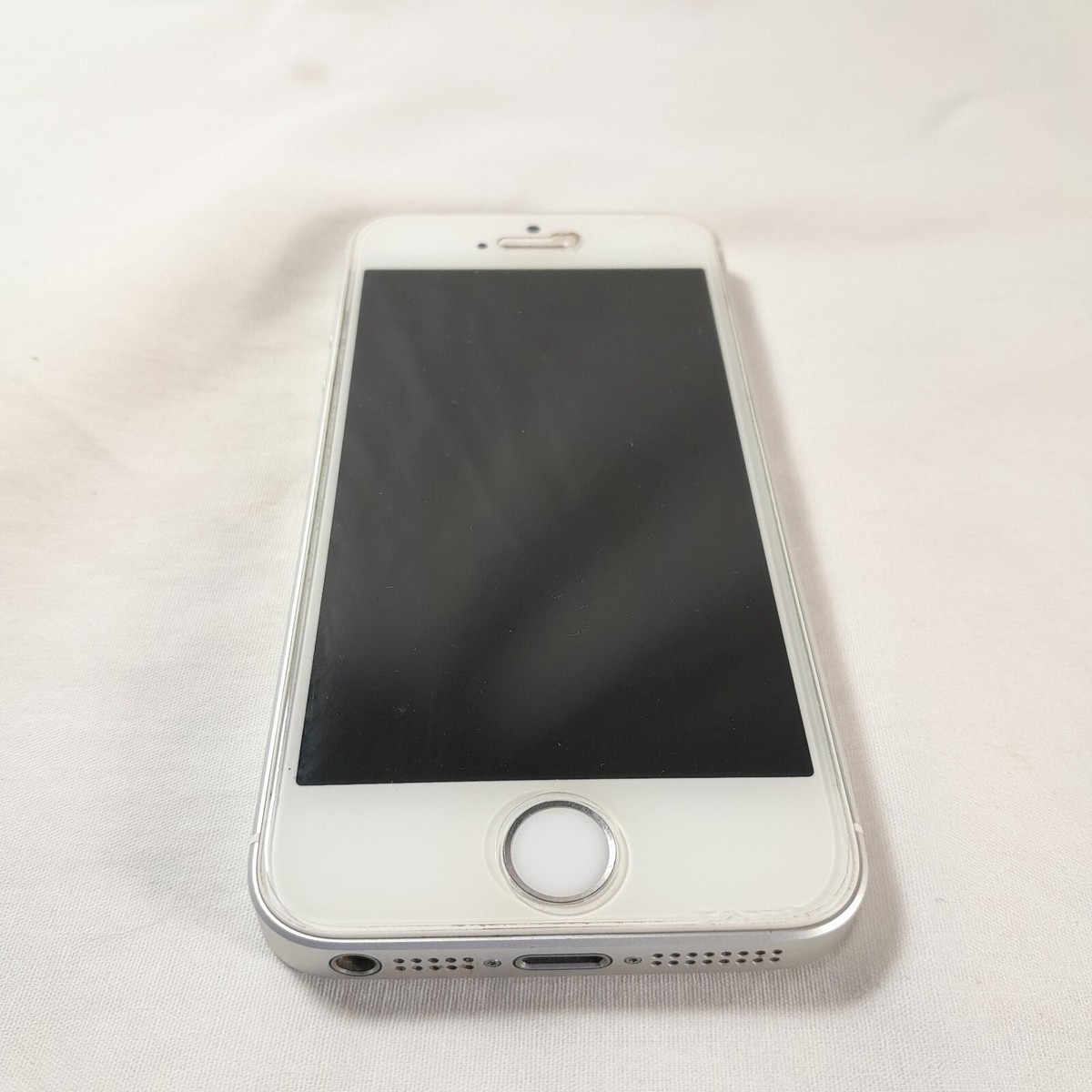 Apple iPhone SE 1st Gen Silver - 16Gig Special Edition (SE