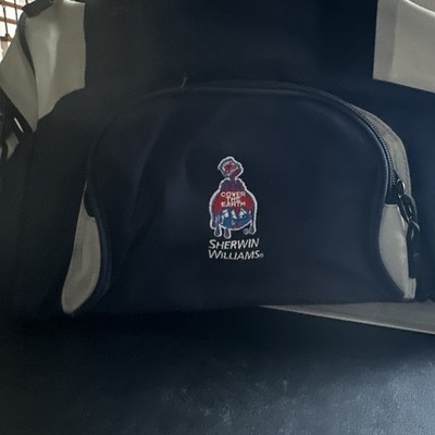Sherwin Williams Port Authority Zip Medium Duffle Bag With Pockets New