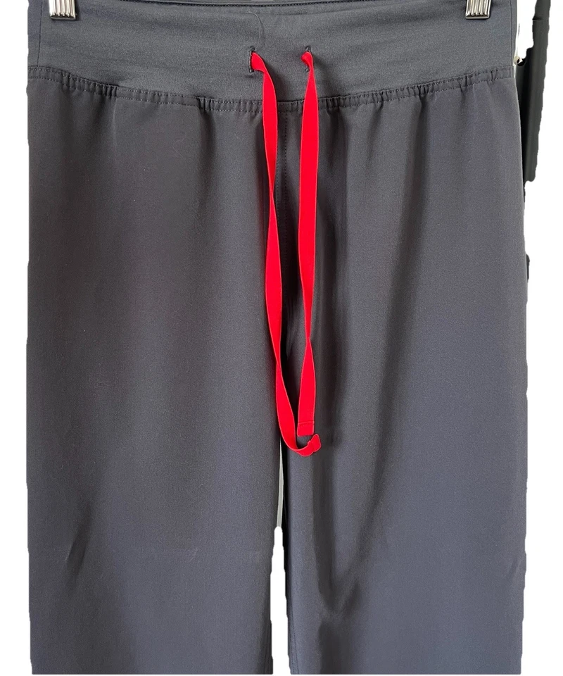 Conjunto Médico Figs Para Mujer Gris Inala Top y Pantalones Livingston Talla Pequeña Foto 2 de 4