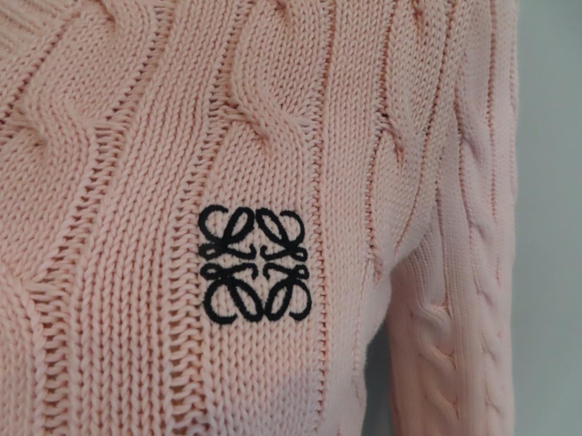 NWT LOEWE Baby Pink V-Neck Cable-Knit Cropped Sweater Size S | eBay