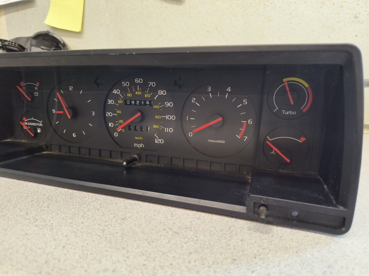 1985 Volvo 740 Turbo Instrument Cluster | 1347993 | Yazaki