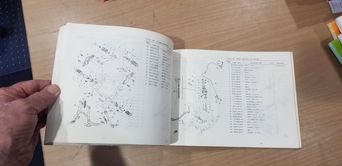 YAMAHA MODEL XS850G (HO) FACTORY PARTS MANUAL PRINTED 1980 - Picture 5 of 14