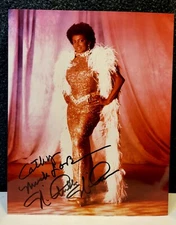 Nichelle Nichols Star Trek Uhura hand signed autographed 8x10 photo
