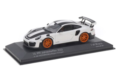 1:43 MINICHAMPS 2018 PORSCHE 911 991 II GT2 RS white orange