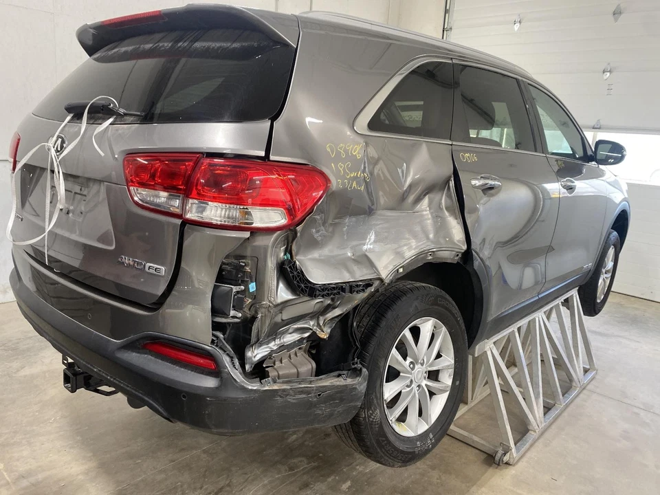 Módulo de airbag usado serve: 2018 Kia Sorento Air Bag sob console central grau A - Imagem 3 de 4