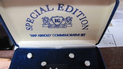 US AIR FORCE SPECIAL EDITION CUFF LINK HAP ARNOLD COMMEMORATIVE SET.