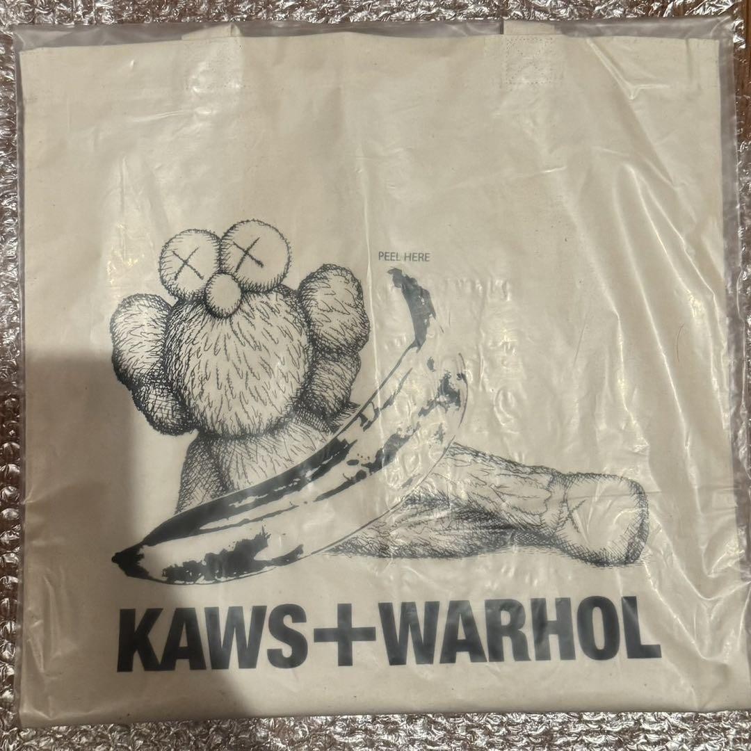 UNIQLO • KAWS ARTBOOK with TOTE BAG KAWS + WARHOL x UNIQLO Collaboration 2024 Art Book