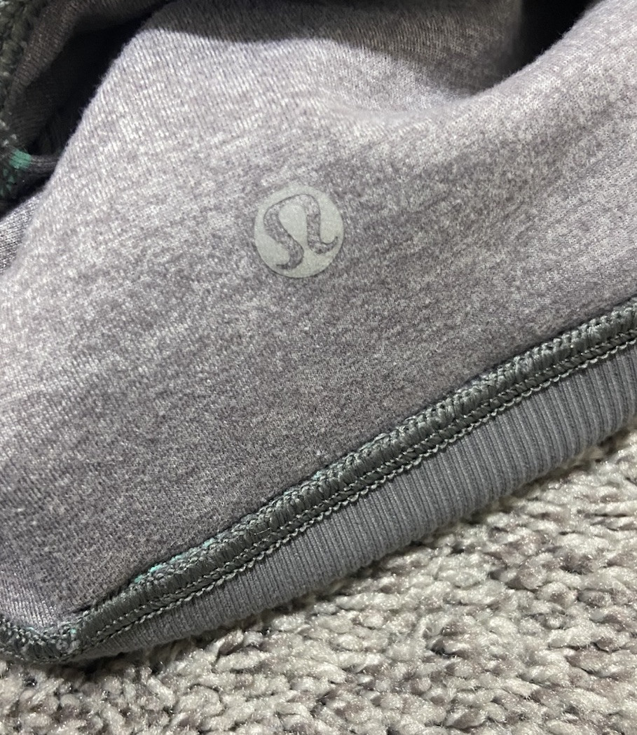 PONY Lululemon Beanie donna taglia unica coda di cavallo foro righe grigio blu ottimo
