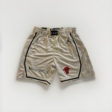 Chicago Bulls Retro Basketball Shorts – Weiß/Schwarz – Größe M – Neu✅