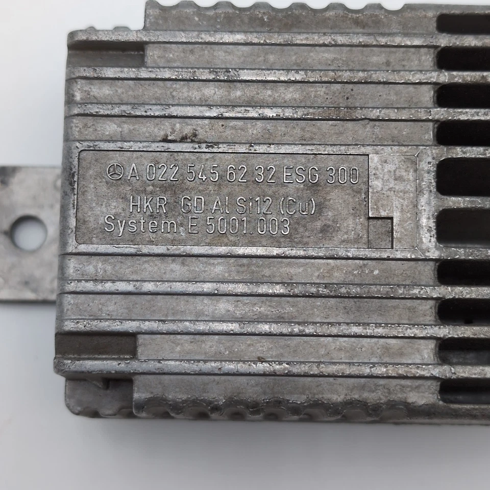 Módulo de relé de control de ventilador auxiliar Mercedes W210 E430 1998 1999 A0225456232 OEM Foto 4 de 4