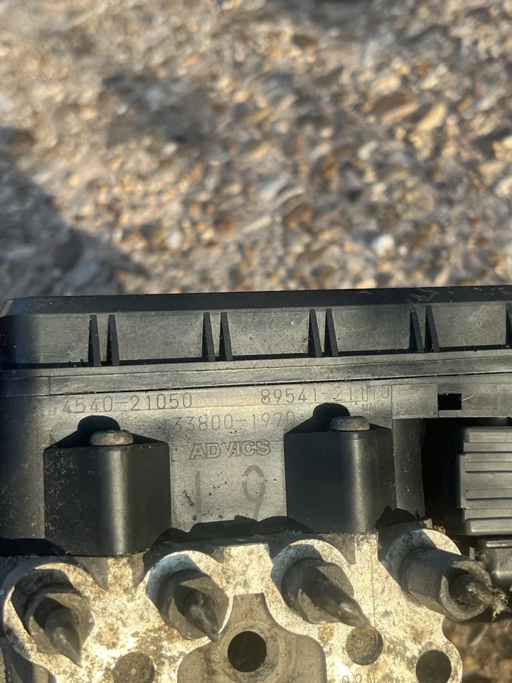 Módulo de bomba antibloqueo unidad ABS SCION TC 2011-2013 OEM Foto 3 de 4