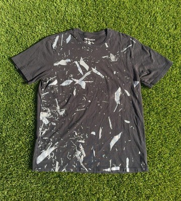 True Religion Black And White Glass Shard Design T-Shirt Size Medium