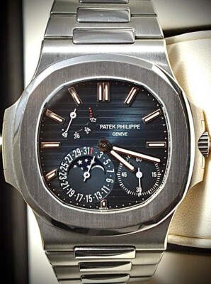 Patek Philippe Nautilus 40mm 5712-1A-001 Full Set 2014 With Video inside