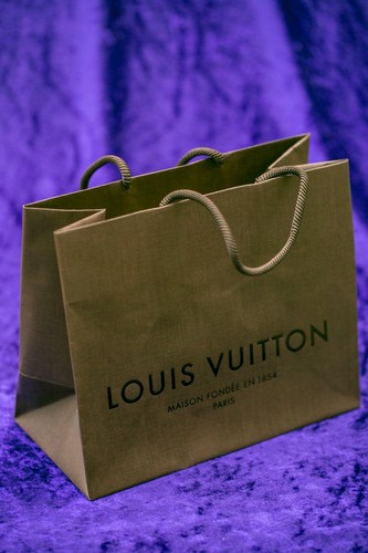 Libero \u0026 veloce P \u0026 P-Originale Louis Vuitton sacchetto di carta. ottime  CONDIZIONI. | eBay