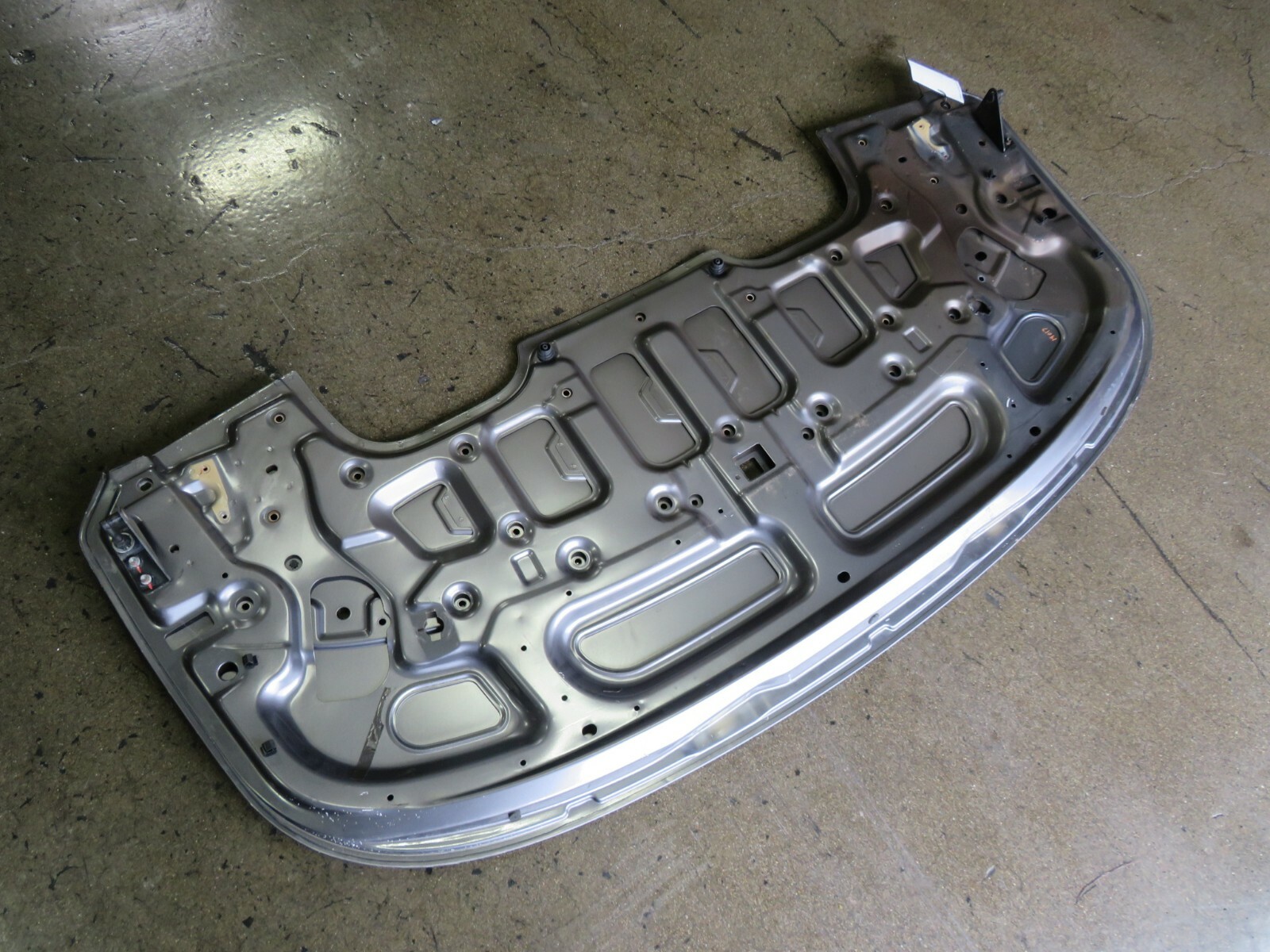Maserati Granturismo Cabrio, Tonneau Cover Panel, Used, P/N 82859000
