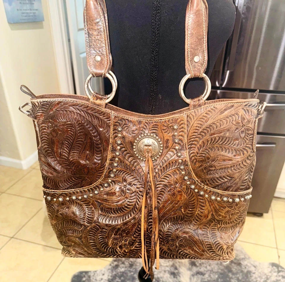 Bolso de Cuero Marrón Repujado American West Tooled De Colección Concho Acento Flecos Western Foto 2 de 4