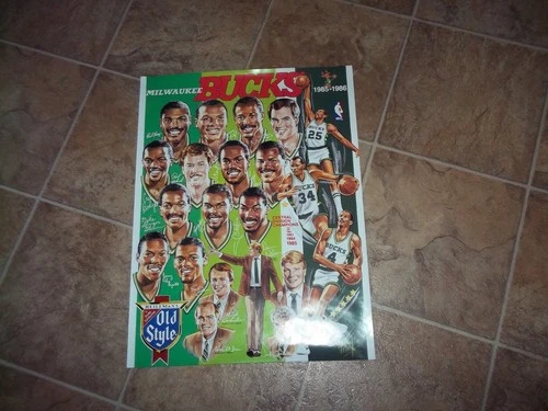 Vintage 1985 OLD STYLE BEER MILWAUKEE BUCKS BASKETBALL POSTER SIGN Wisconsin Wi.