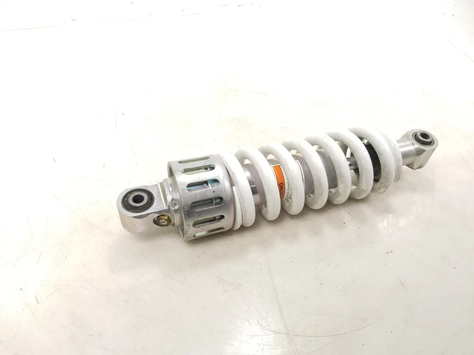 Задняя амортизирующая подвеска 2013 Suzuki GW250 L - Изображение 2 из 4