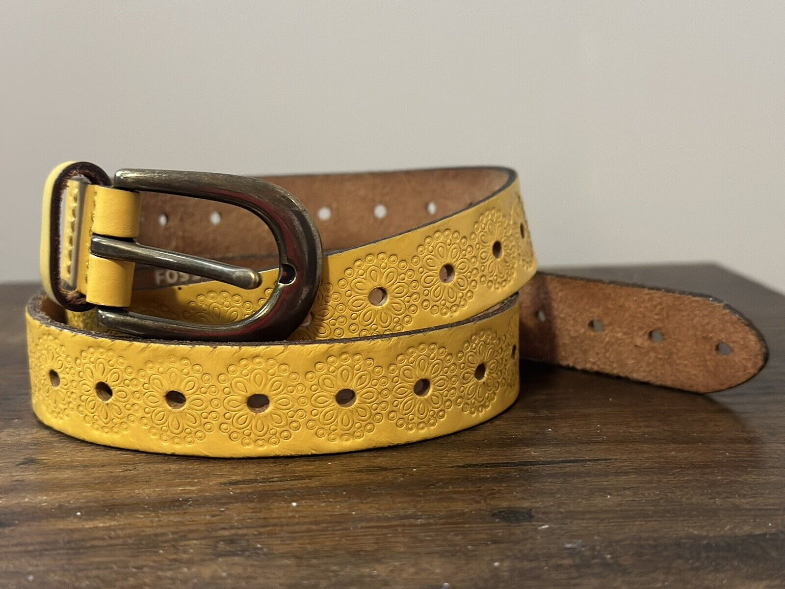 Fossil Belt Womens Sz M Genuine Leather Yellow To… - image 1