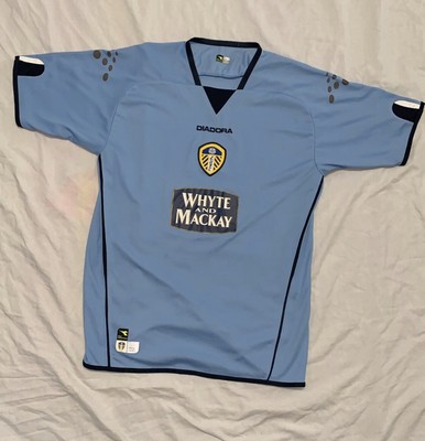 leeds united diadora kit