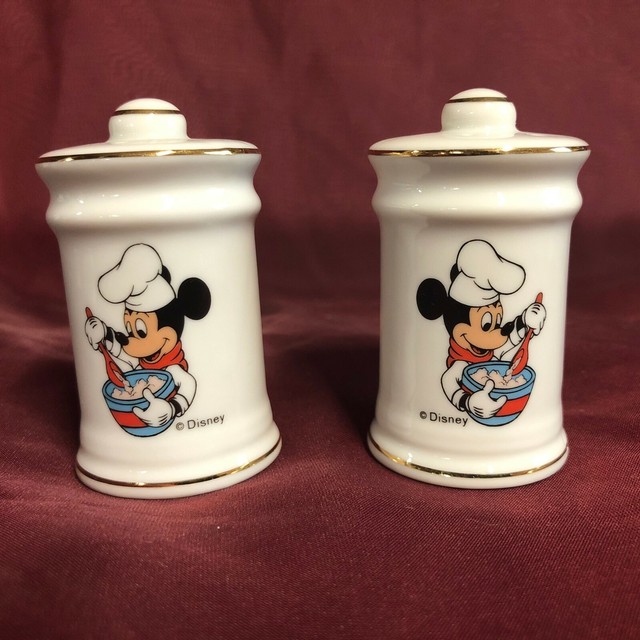 Adorable Disney Mickey Mouse Salt & Pepper Shakers eBay