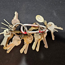 Mixed Lot of Misc Used Cut Keys See Images