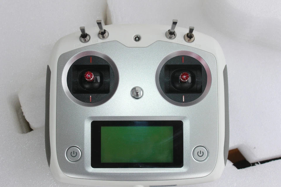 RC4WD JD Hydraulic Bulldozer Incl. Sender DXR2 1:14 New OVP - Image 4 of 4