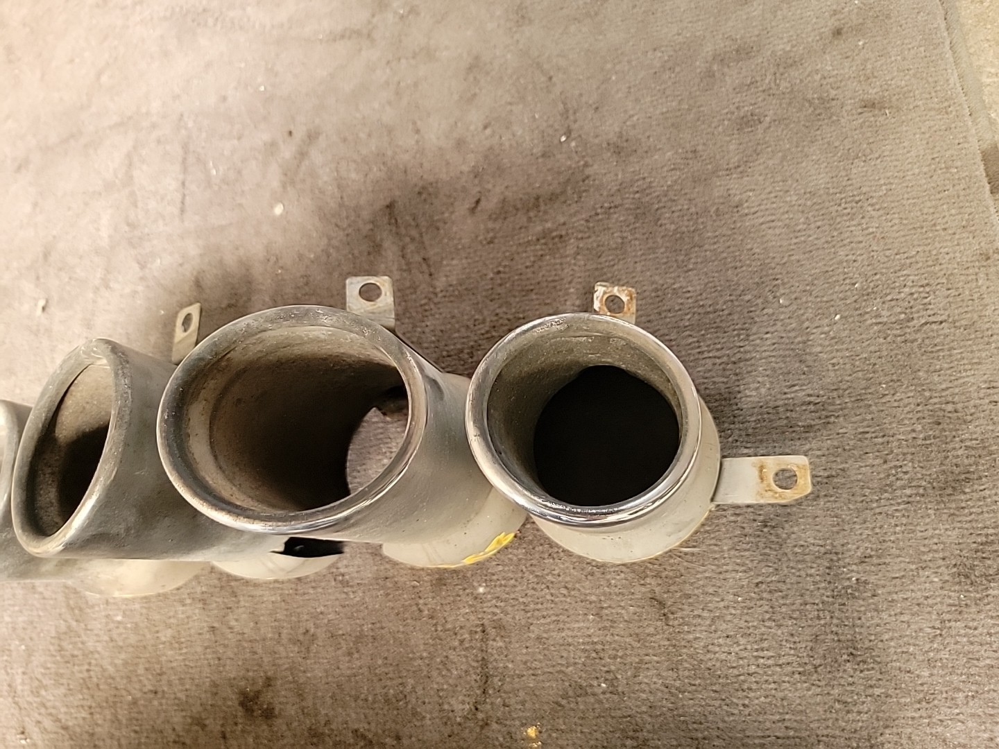 2009 Audi R8 Left Right Muffler Tail Pipe Exhaust Tip Set OE 420251237 420251238
