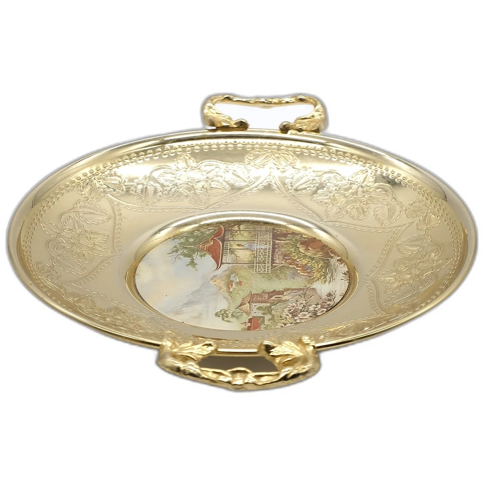 Cuenco griego vintage chapado en oro con mango - Inserto escénico de porcelana y grabado floral Foto 2 de 4