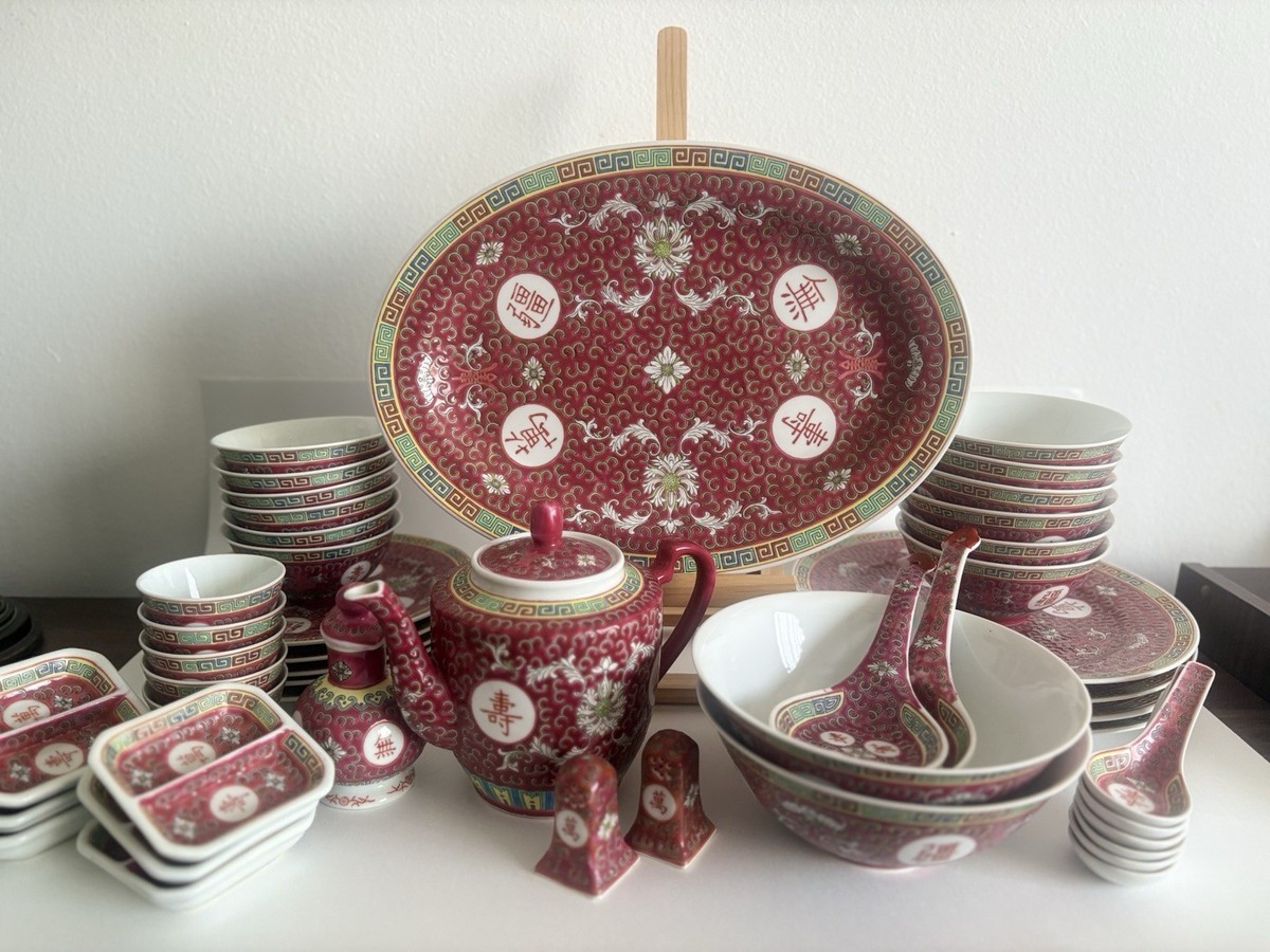 Chinese Mun Shou Porcelain Longevity Pink dinnerware set