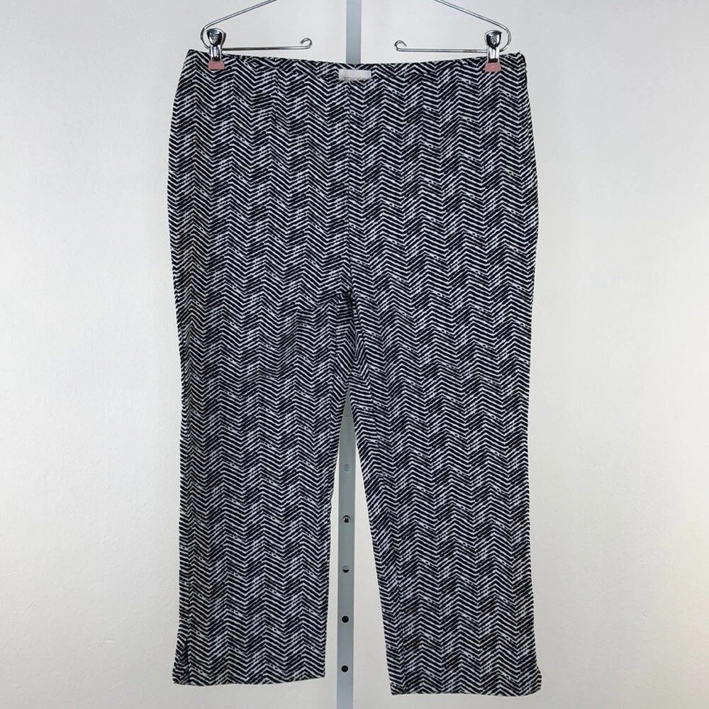 Chico’s Black & White Chevron Print Capri Pants sz M
