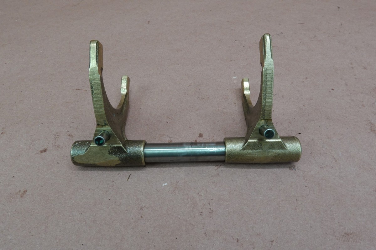 2009-2021 Harley Davidson Iron 883 XL883N Shift Fork